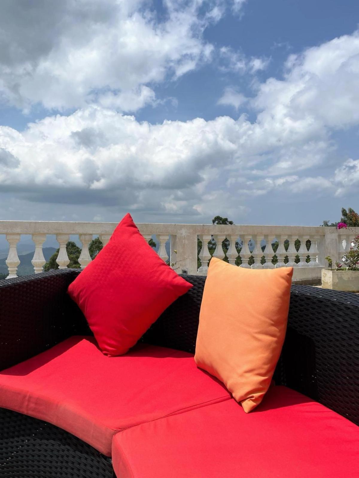 Bellwood Hills Resort & Spa Канді Екстер'єр фото