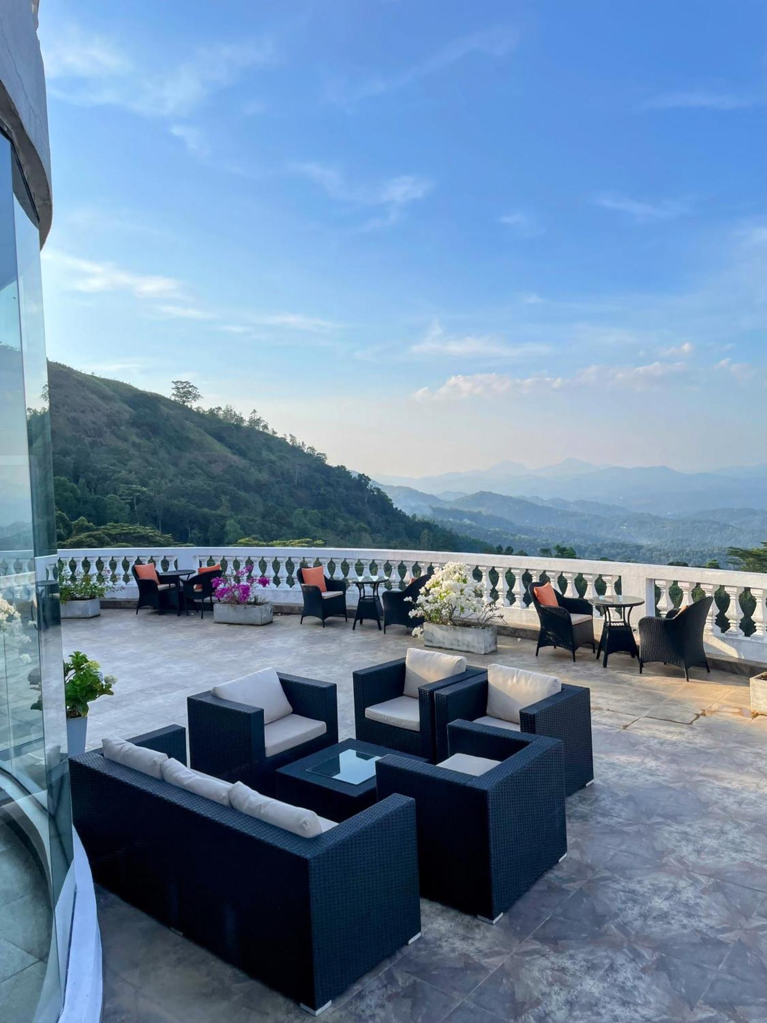 Bellwood Hills Resort & Spa Канді Екстер'єр фото